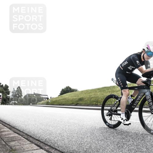 21.06.2026 - 29. Vierlanden-Triathlon H.Heesch http://msf.ph/oto/9906131 21.06.2026 11:27:00 Radfahren 225, 844 meine-sportfotos.de
