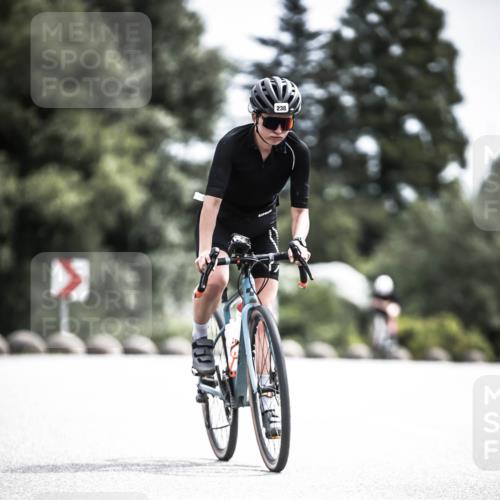 21.06.2026 - 29. Vierlanden-Triathlon H.Heesch http://msf.ph/oto/9906132 21.06.2026 11:44:54 Radfahren 238, 291, 672, 696 meine-sportfotos.de