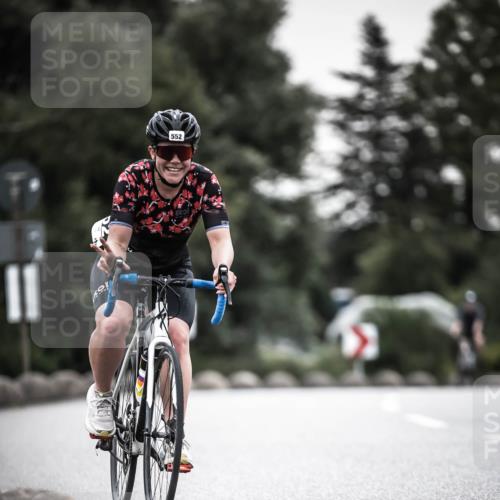 21.06.2026 - 29. Vierlanden-Triathlon H.Heesch http://msf.ph/oto/9906133 21.06.2026 10:24:32 Radfahren 84, 94, 169, 370, 552, 622, 625 meine-sportfotos.de