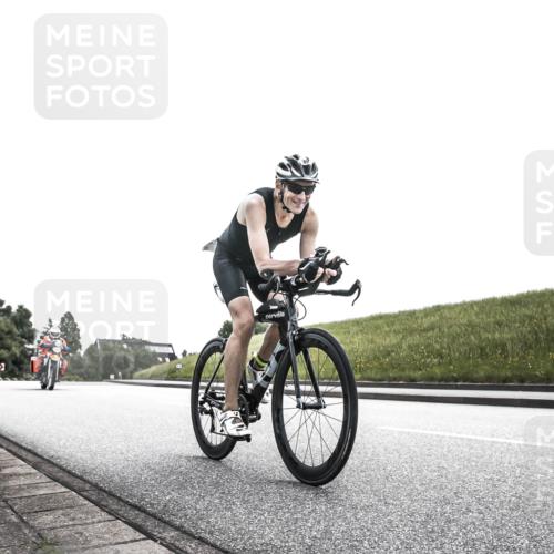 21.06.2026 - 29. Vierlanden-Triathlon H.Heesch http://msf.ph/oto/9906147 21.06.2026 11:27:36 Radfahren 230, 769 meine-sportfotos.de