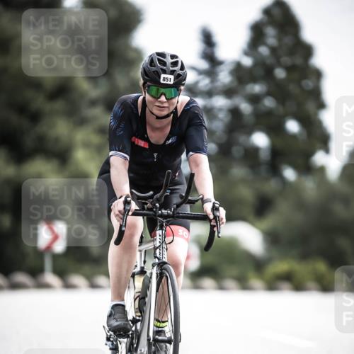 21.06.2026 - 29. Vierlanden-Triathlon H.Heesch http://msf.ph/oto/9906148 21.06.2026 11:40:50 Radfahren 851 meine-sportfotos.de