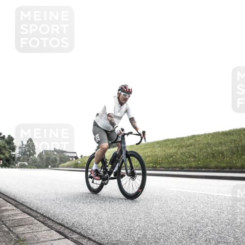 21.06.2026 - 29. Vierlanden-Triathlon H.Heesch http://msf.ph/oto/9906156 21.06.2026 11:27:54 Radfahren 271, 893 meine-sportfotos.de