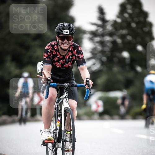 21.06.2026 - 29. Vierlanden-Triathlon H.Heesch http://msf.ph/oto/9906162 21.06.2026 10:24:33 Radfahren 71, 84, 94, 169, 370, 552, 622, 625 meine-sportfotos.de
