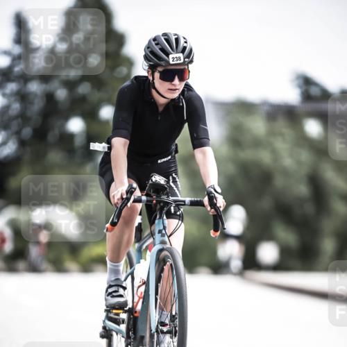 21.06.2026 - 29. Vierlanden-Triathlon H.Heesch http://msf.ph/oto/9906175 21.06.2026 11:44:54 Radfahren 238, 291, 672, 696 meine-sportfotos.de