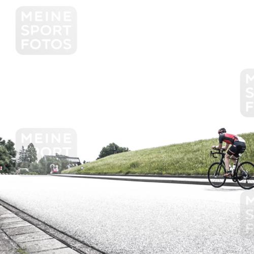 21.06.2026 - 29. Vierlanden-Triathlon H.Heesch http://msf.ph/oto/9906179 21.06.2026 11:28:28 Radfahren 70, 172, 240, 654, 786 meine-sportfotos.de