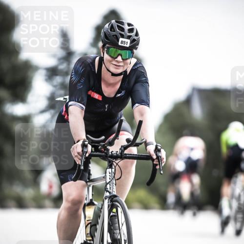 21.06.2026 - 29. Vierlanden-Triathlon H.Heesch http://msf.ph/oto/9906180 21.06.2026 11:40:50 Radfahren 851 meine-sportfotos.de