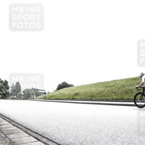21.06.2026 - 29. Vierlanden-Triathlon H.Heesch http://msf.ph/oto/9906182 21.06.2026 11:28:36 Radfahren 124 meine-sportfotos.de