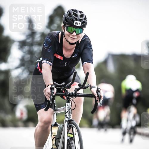 21.06.2026 - 29. Vierlanden-Triathlon H.Heesch http://msf.ph/oto/9906186 21.06.2026 11:40:50 Radfahren 851 meine-sportfotos.de
