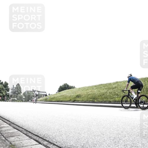 21.06.2026 - 29. Vierlanden-Triathlon H.Heesch http://msf.ph/oto/9906194 21.06.2026 11:28:37 Radfahren 124 meine-sportfotos.de