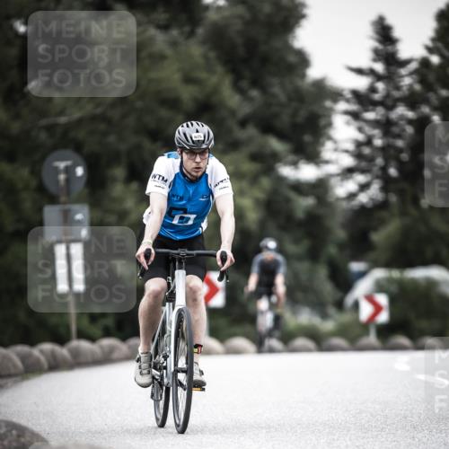 21.06.2026 - 29. Vierlanden-Triathlon H.Heesch http://msf.ph/oto/9906200 21.06.2026 10:24:35 Radfahren 71, 94, 207, 370, 552, 622, 625 meine-sportfotos.de