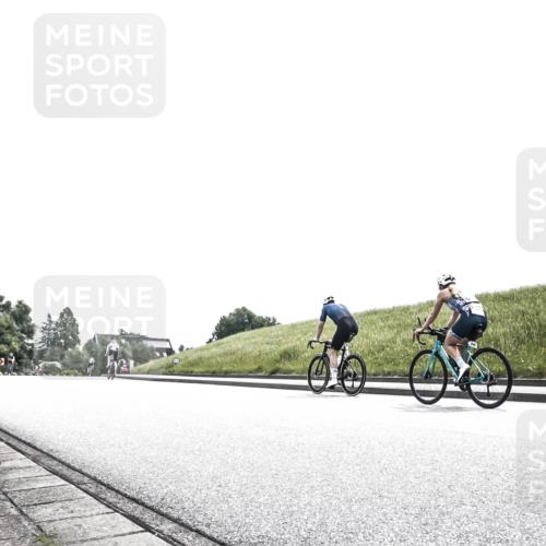 21.06.2026 - 29. Vierlanden-Triathlon H.Heesch http://msf.ph/oto/9906201 21.06.2026 11:28:38 Radfahren 835 meine-sportfotos.de