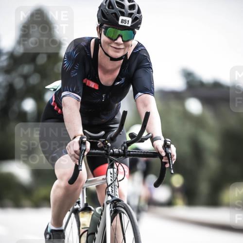 21.06.2026 - 29. Vierlanden-Triathlon H.Heesch http://msf.ph/oto/9906203 21.06.2026 11:40:50 Radfahren 851 meine-sportfotos.de
