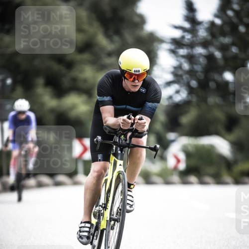 21.06.2026 - 29. Vierlanden-Triathlon H.Heesch http://msf.ph/oto/9906231 21.06.2026 11:40:58 Radfahren 71, 270, 668, 709 meine-sportfotos.de