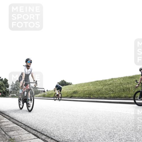 21.06.2026 - 29. Vierlanden-Triathlon H.Heesch http://msf.ph/oto/9906241 21.06.2026 11:30:09 Radfahren 232, 252, 292 meine-sportfotos.de