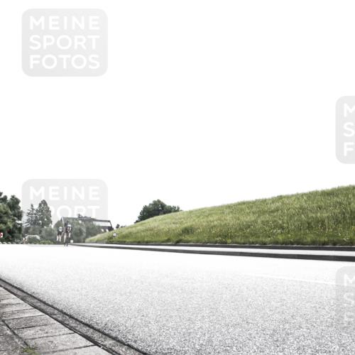 21.06.2026 - 29. Vierlanden-Triathlon H.Heesch http://msf.ph/oto/9906256 21.06.2026 11:30:12 Radfahren 252 meine-sportfotos.de