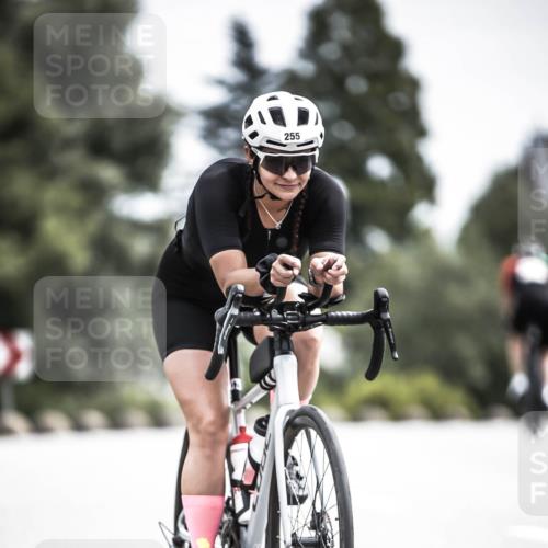 21.06.2026 - 29. Vierlanden-Triathlon H.Heesch http://msf.ph/oto/9906260 21.06.2026 11:45:03 Radfahren 255, 696 meine-sportfotos.de