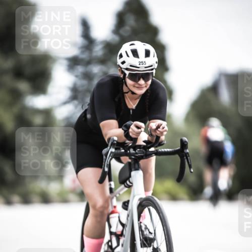 21.06.2026 - 29. Vierlanden-Triathlon H.Heesch http://msf.ph/oto/9906265 21.06.2026 11:45:03 Radfahren 255, 696 meine-sportfotos.de