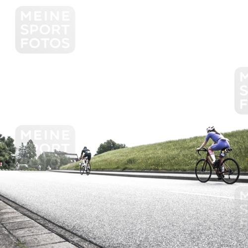 21.06.2026 - 29. Vierlanden-Triathlon H.Heesch http://msf.ph/oto/9906284 21.06.2026 11:30:49 Radfahren 8, 661, 768 meine-sportfotos.de