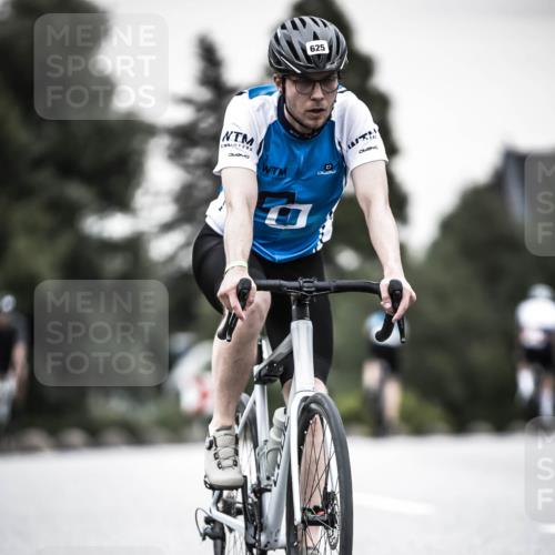 21.06.2026 - 29. Vierlanden-Triathlon H.Heesch http://msf.ph/oto/9906290 21.06.2026 10:24:36 Radfahren 71, 207, 552, 622, 625 meine-sportfotos.de