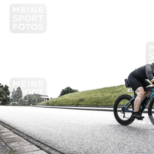 21.06.2026 - 29. Vierlanden-Triathlon H.Heesch http://msf.ph/oto/9906308 21.06.2026 11:30:59 Radfahren 236, 277, 295, 899 meine-sportfotos.de