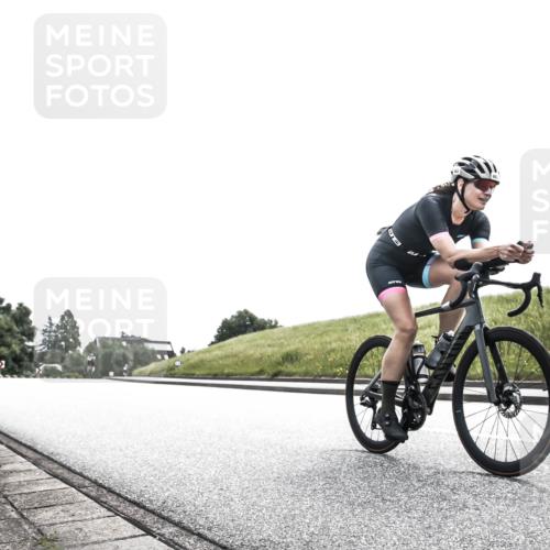 21.06.2026 - 29. Vierlanden-Triathlon H.Heesch http://msf.ph/oto/9906315 21.06.2026 11:31:19 Radfahren 120, 883 meine-sportfotos.de