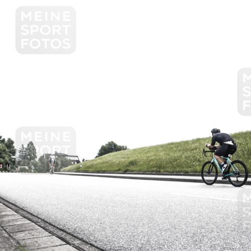 21.06.2026 - 29. Vierlanden-Triathlon H.Heesch http://msf.ph/oto/9906322 21.06.2026 11:31:32 Radfahren 200, 788 meine-sportfotos.de