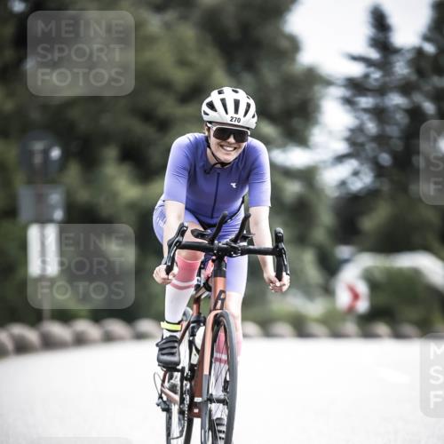 21.06.2026 - 29. Vierlanden-Triathlon H.Heesch http://msf.ph/oto/9906324 21.06.2026 11:41:00 Radfahren 71, 270, 668, 709, 853 meine-sportfotos.de
