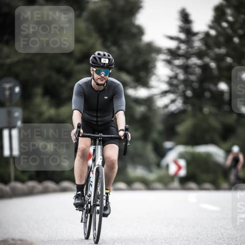 21.06.2026 - 29. Vierlanden-Triathlon H.Heesch http://msf.ph/oto/9906333 21.06.2026 10:24:40 Radfahren 71, 207, 509, 562 meine-sportfotos.de
