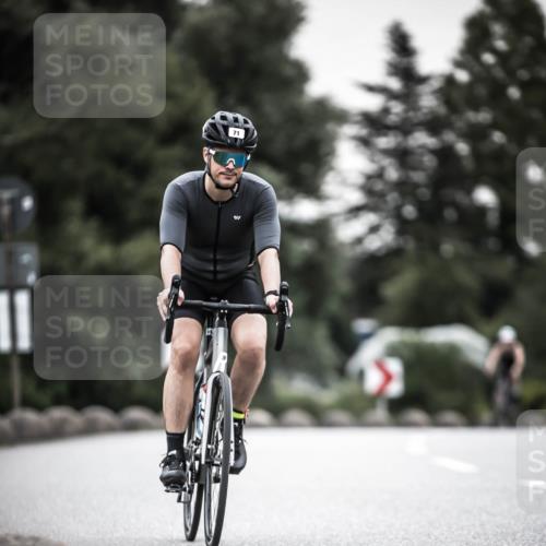 21.06.2026 - 29. Vierlanden-Triathlon H.Heesch http://msf.ph/oto/9906335 21.06.2026 10:24:40 Radfahren 71, 207, 509, 562 meine-sportfotos.de