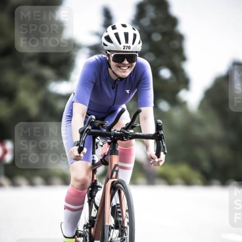 21.06.2026 - 29. Vierlanden-Triathlon H.Heesch http://msf.ph/oto/9906365 21.06.2026 11:41:00 Radfahren 71, 270, 668, 709, 853 meine-sportfotos.de