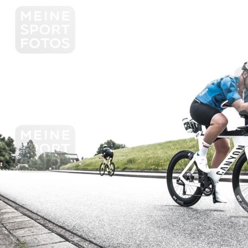 21.06.2026 - 29. Vierlanden-Triathlon H.Heesch http://msf.ph/oto/9906367 21.06.2026 11:32:34 Radfahren 168, 677, 736 meine-sportfotos.de