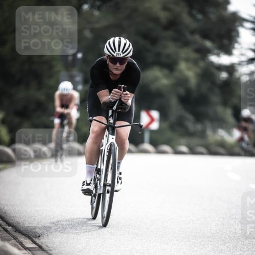 21.06.2026 - 29. Vierlanden-Triathlon H.Heesch http://msf.ph/oto/9906380 21.06.2026 09:19:57 Radfahren 32, 267, 298 meine-sportfotos.de