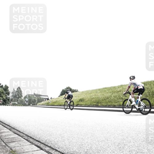 21.06.2026 - 29. Vierlanden-Triathlon H.Heesch http://msf.ph/oto/9906382 21.06.2026 11:32:55 Radfahren 269, 806, 880 meine-sportfotos.de
