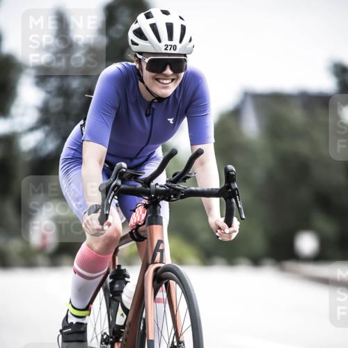 21.06.2026 - 29. Vierlanden-Triathlon H.Heesch http://msf.ph/oto/9906384 21.06.2026 11:41:01 Radfahren 71, 270, 668, 709, 853 meine-sportfotos.de