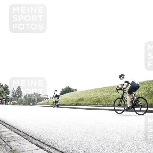 21.06.2026 - 29. Vierlanden-Triathlon H.Heesch http://msf.ph/oto/9906394 21.06.2026 11:33:25 Radfahren 19, 54, 190, 255, 686 meine-sportfotos.de