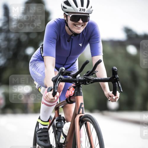 21.06.2026 - 29. Vierlanden-Triathlon H.Heesch http://msf.ph/oto/9906395 21.06.2026 11:41:01 Radfahren 71, 270, 668, 709, 853 meine-sportfotos.de
