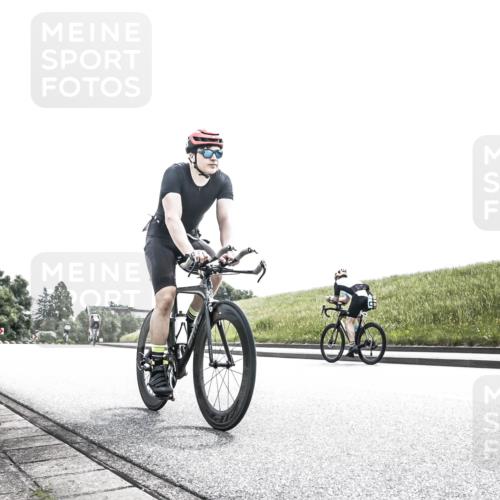 21.06.2026 - 29. Vierlanden-Triathlon H.Heesch http://msf.ph/oto/9906421 21.06.2026 11:33:29 Radfahren 19, 54, 255, 686, 894 meine-sportfotos.de