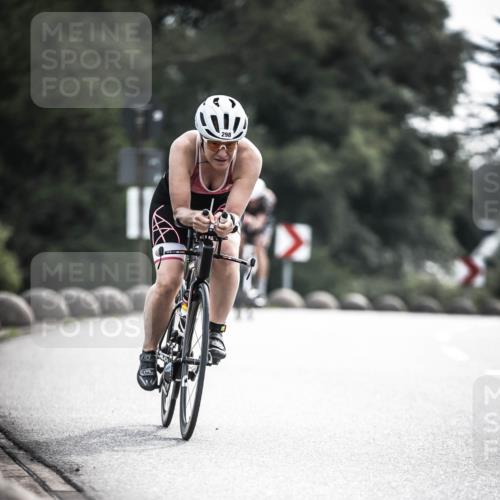 21.06.2026 - 29. Vierlanden-Triathlon H.Heesch http://msf.ph/oto/9906423 21.06.2026 09:19:59 Radfahren 32, 267, 298 meine-sportfotos.de