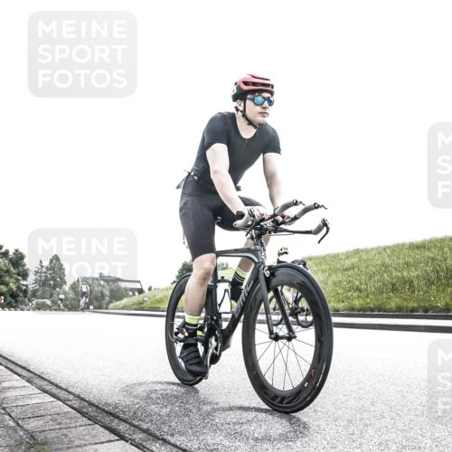 21.06.2026 - 29. Vierlanden-Triathlon H.Heesch http://msf.ph/oto/9906424 21.06.2026 11:33:29 Radfahren 19, 54, 255, 686, 894 meine-sportfotos.de