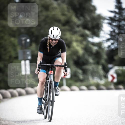 21.06.2026 - 29. Vierlanden-Triathlon H.Heesch http://msf.ph/oto/9906425 21.06.2026 11:41:07 Radfahren 853 meine-sportfotos.de