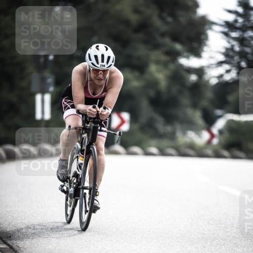 21.06.2026 - 29. Vierlanden-Triathlon H.Heesch http://msf.ph/oto/9906430 21.06.2026 09:19:59 Radfahren 32, 267, 298 meine-sportfotos.de