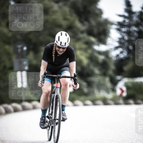 21.06.2026 - 29. Vierlanden-Triathlon H.Heesch http://msf.ph/oto/9906438 21.06.2026 11:41:07 Radfahren 853 meine-sportfotos.de