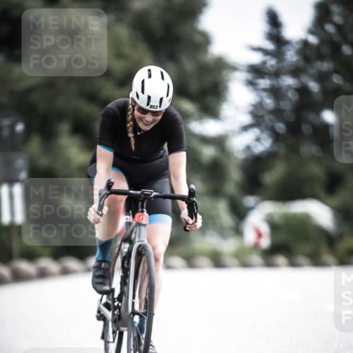 21.06.2026 - 29. Vierlanden-Triathlon H.Heesch http://msf.ph/oto/9906455 21.06.2026 11:41:07 Radfahren 853 meine-sportfotos.de