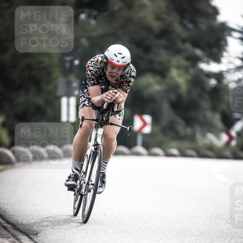 21.06.2026 - 29. Vierlanden-Triathlon H.Heesch http://msf.ph/oto/9906469 21.06.2026 09:20:01 Radfahren 32, 298 meine-sportfotos.de