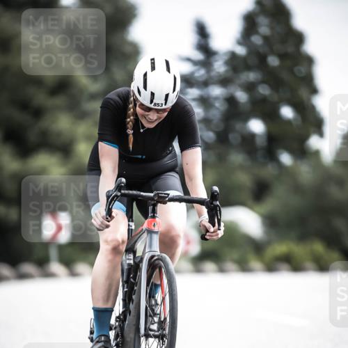 21.06.2026 - 29. Vierlanden-Triathlon H.Heesch http://msf.ph/oto/9906486 21.06.2026 11:41:07 Radfahren 853 meine-sportfotos.de
