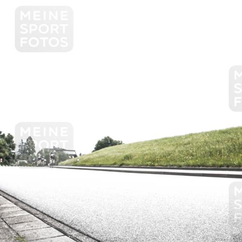 21.06.2026 - 29. Vierlanden-Triathlon H.Heesch http://msf.ph/oto/9906515 21.06.2026 11:33:53 Radfahren 244, 650, 701 meine-sportfotos.de