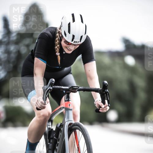 21.06.2026 - 29. Vierlanden-Triathlon H.Heesch http://msf.ph/oto/9906522 21.06.2026 11:41:08 Radfahren 853 meine-sportfotos.de