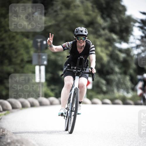 21.06.2026 - 29. Vierlanden-Triathlon H.Heesch http://msf.ph/oto/9906546 21.06.2026 11:41:27 Radfahren 236, 299, 643, 649, 652, 659, 744, 855 meine-sportfotos.de