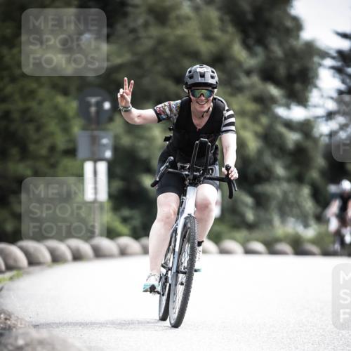 21.06.2026 - 29. Vierlanden-Triathlon H.Heesch http://msf.ph/oto/9906552 21.06.2026 11:41:27 Radfahren 236, 299, 643, 649, 652, 659, 744, 855 meine-sportfotos.de