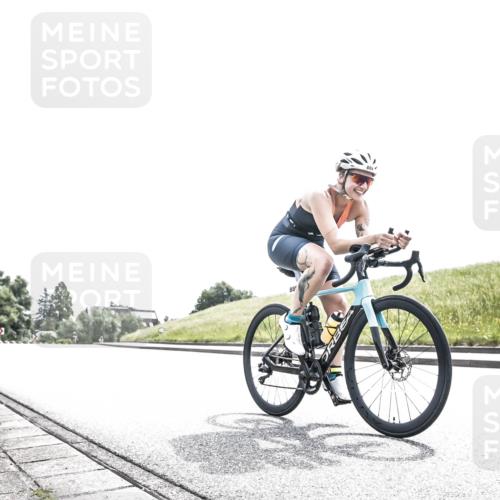 21.06.2026 - 29. Vierlanden-Triathlon H.Heesch http://msf.ph/oto/9906560 21.06.2026 11:34:49 Radfahren 689, 889 meine-sportfotos.de